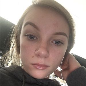 Meet your Posher, Jena